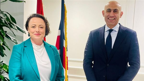 وزير التربية ووزيرة