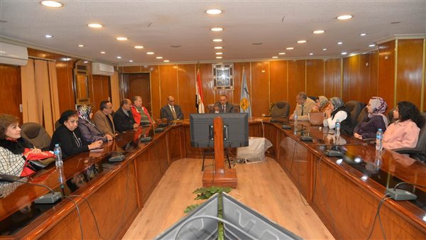 محافظ أسيوط