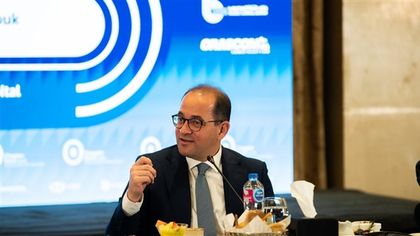  وزير المالية