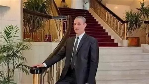 موظف الاوبرا