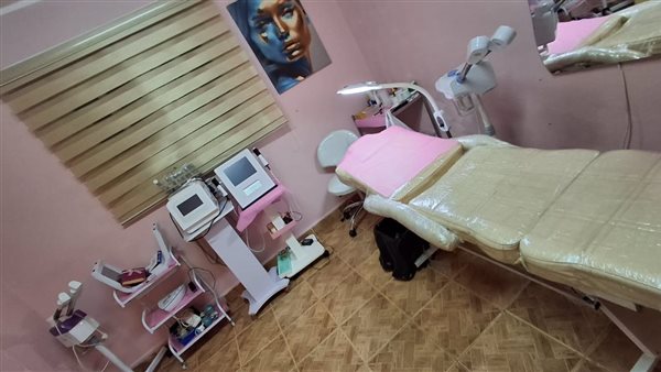 غلق وتشميع عيادة