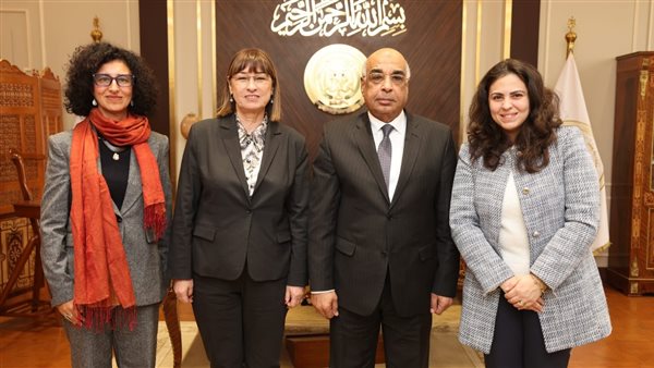 وزير العدل و السفيرة