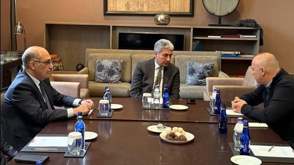 لقاء وزير السياحة