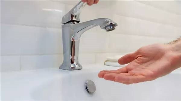 انقطاع المياه عن