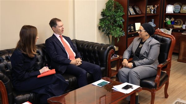  رئيسة المجلس القومي