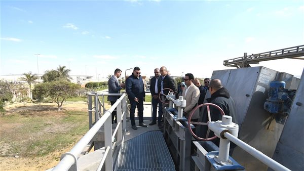  وزير الإسكان 