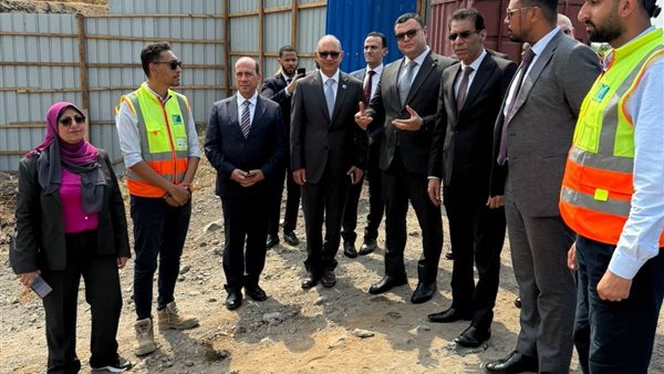 وزير الاسكان  المهندس