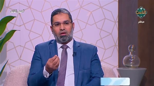 الأستاذ بجامعة الأزهر