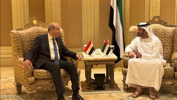 وزير الطيران خلال