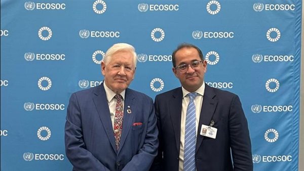  وزير المالية