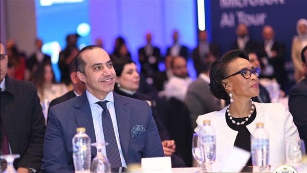  وزير الشئون النيابية