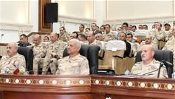 وزير الدفاع والإنتاج