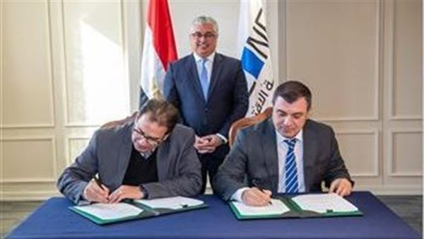  توقيع مشروعين جديدين