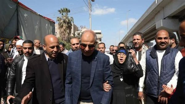 محافظ المنيا بحور