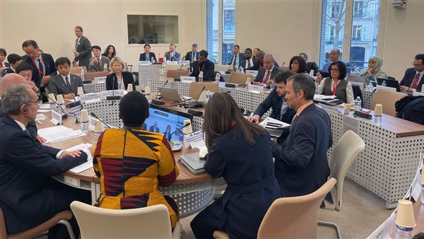 الدكتور عمرو طلعت،