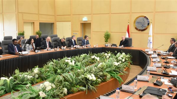 وزير الصناعة