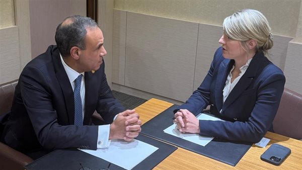 وزير الخارجية والهجرة