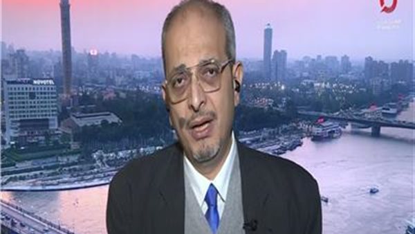 الكاتب الصحفي محمد