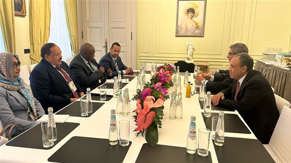 وزير الخارجية والهجرة