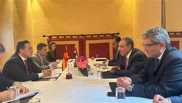 وزير الخارجية والهجرة