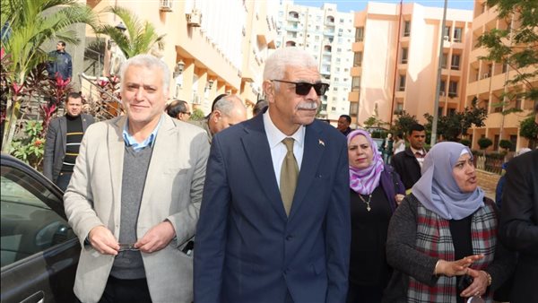 جولة رئيس الجامعة