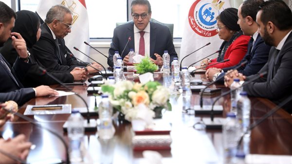 وزير الصحة والسكان