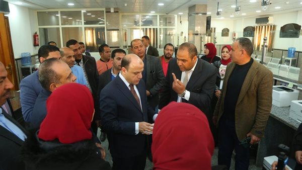 محافظ كفرالشيخ يتفقد