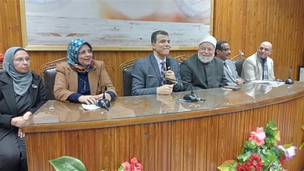 ندوة بجامعة بني سويف