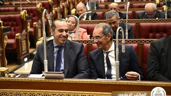 وزير الاتصالات ـ