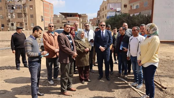 محافظ المنوفية خلال