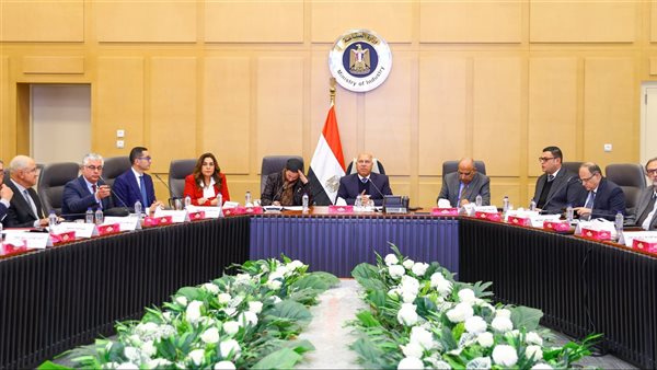 كامل الوزير خلال