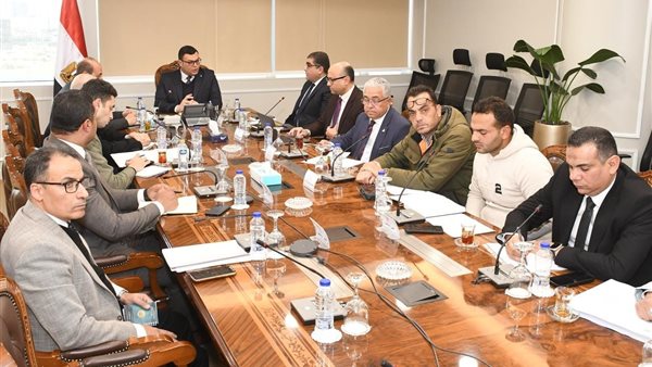 وزير الاسكان  المهندس