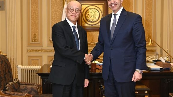 وزير الشؤون النيابية