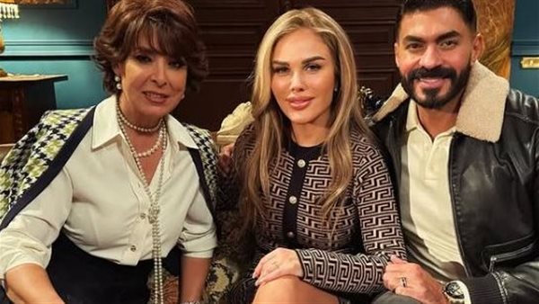 أبطال مسلسل وتقابل