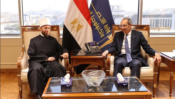 وزيرا الاتصالات والأوقاف