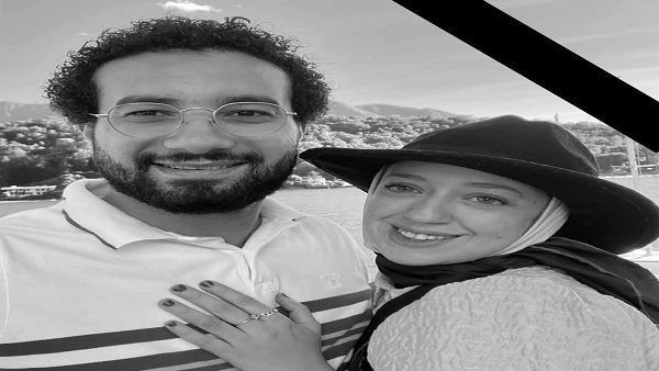 آية عادل وزوجها