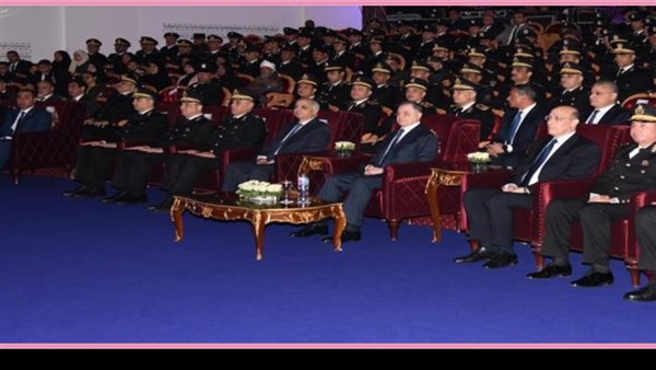 بتكريم عدد من أسماء