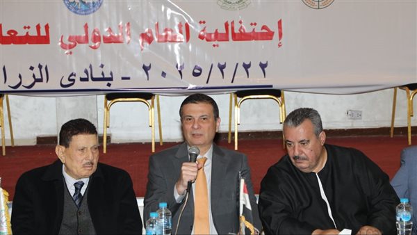 وزير الزراعة يفتتح