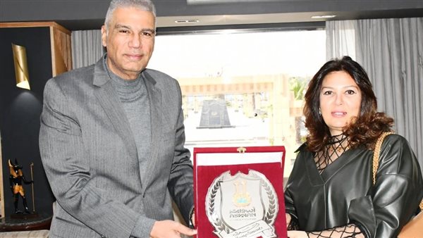 محافظ أسوان ورئيس