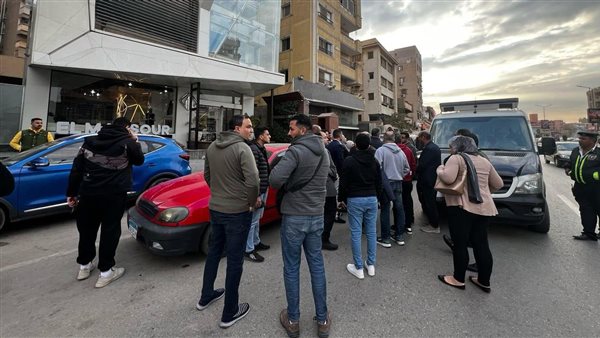 وقفة احتجاجية لعدد