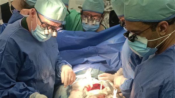 أثناء إجراء العملية