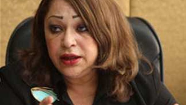 السفيرة منى عمر