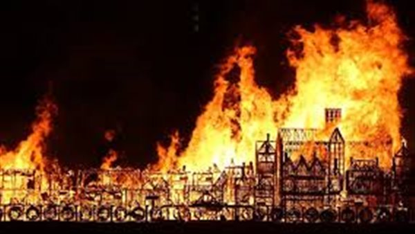 حريق ضخم في موقع