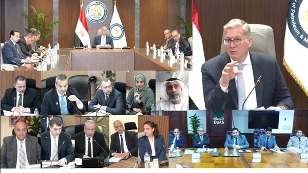 اجتماع وزير البترول