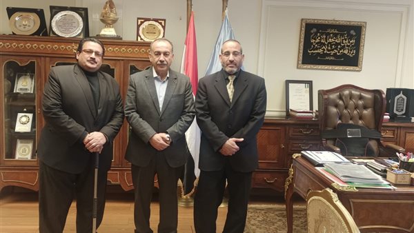 محافظ أسيوط اللواء