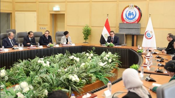 اجتماع وزير الصحة