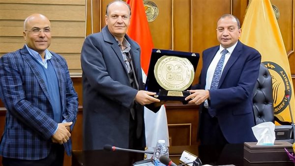 جامعة بني سويف