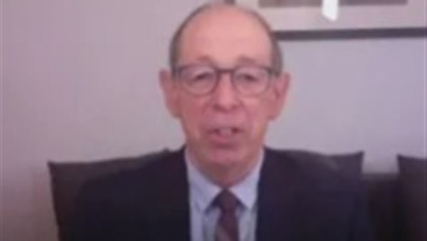  المسؤول السابق في