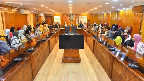 محافظ أسيوط 