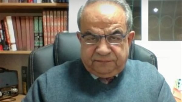  الخبير في الشؤون